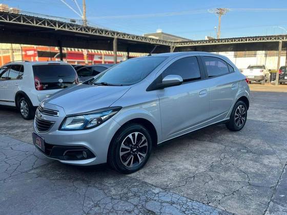 CHEVROLET ONIX 1.4 MPFI LTZ 8V FLEX 4P MANUAL CHEVROLET ONIX 1.4 MPFI LTZ 8V FLEX 4P MANUAL